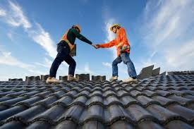 Best Roof Maintenance and Cleaning  in Oakland Park, FL